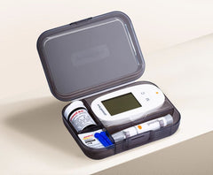 User testing blood sugar with Yuwell 580 monitor​